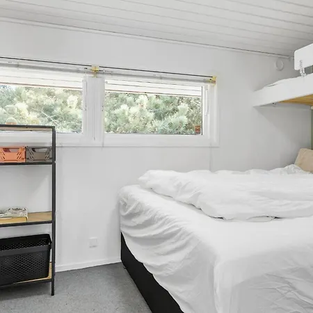 Ferienhaus 4 Bedroom In Sjaellands Odde
