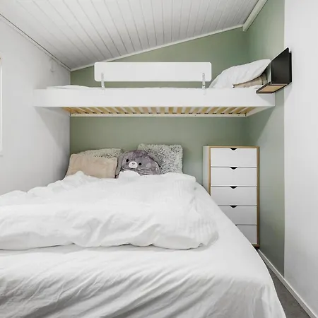 4 Bedroom In Sjaellands Odde Yderby