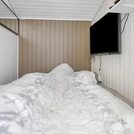 4 Bedroom In Sjaellands Odde Yderby