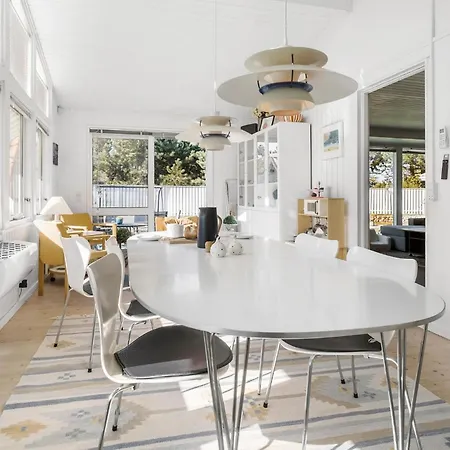 Ferienhaus 4 Bedroom In Sjaellands Odde *