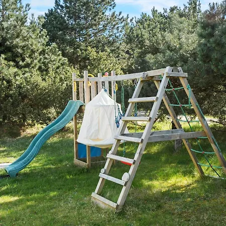 4 Bedroom In Sjaellands Odde Yderby