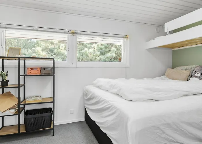 Ferienhaus 4 Bedroom In Sjaellands Odde