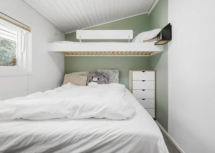 4 Bedroom In Sjaellands Odde Yderby