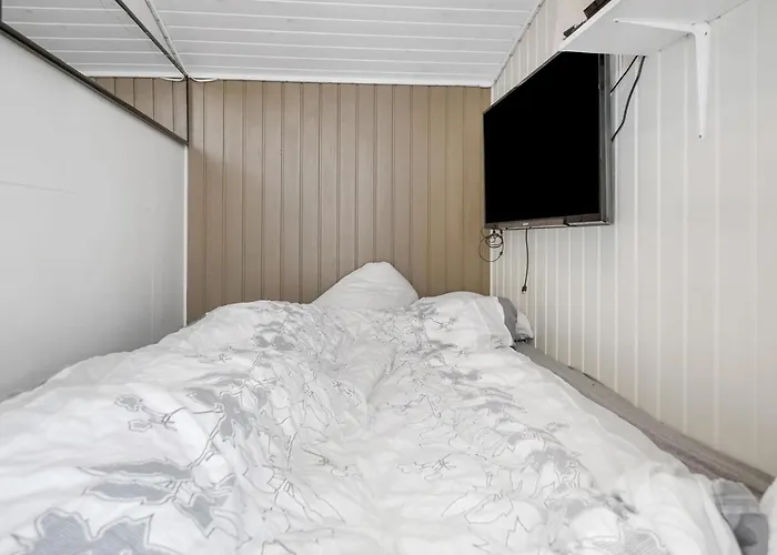 4 Bedroom In Sjaellands Odde Yderby