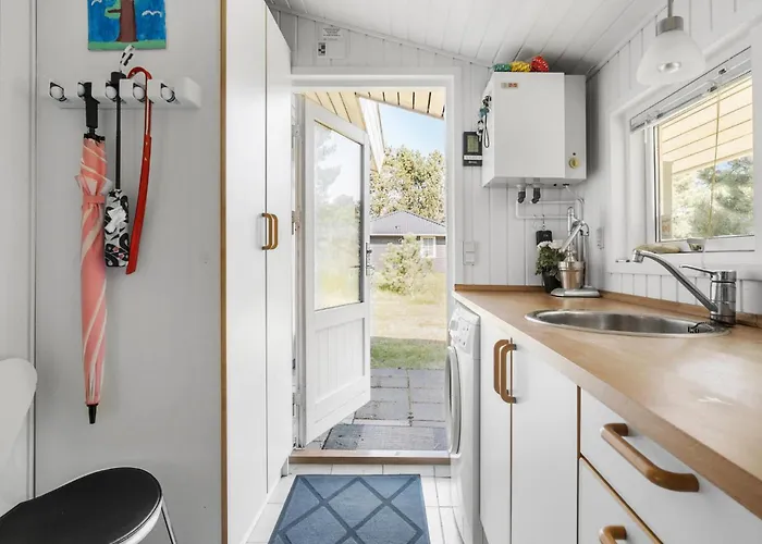 4 Bedroom In Sjaellands Odde