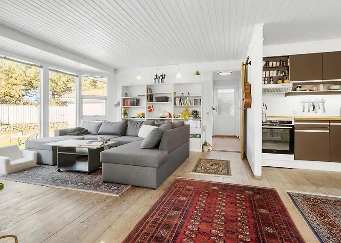 Ferienhaus 4 Bedroom In Sjaellands Odde *
